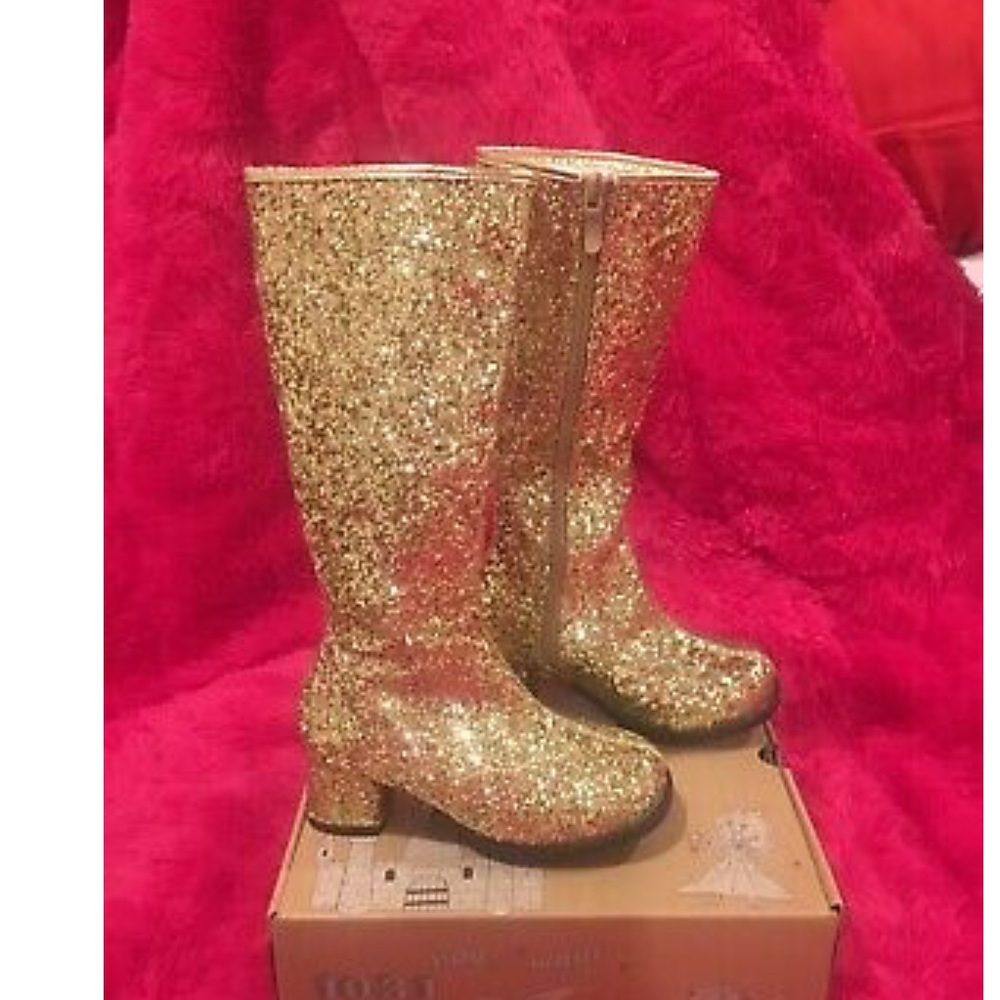 Girls boots